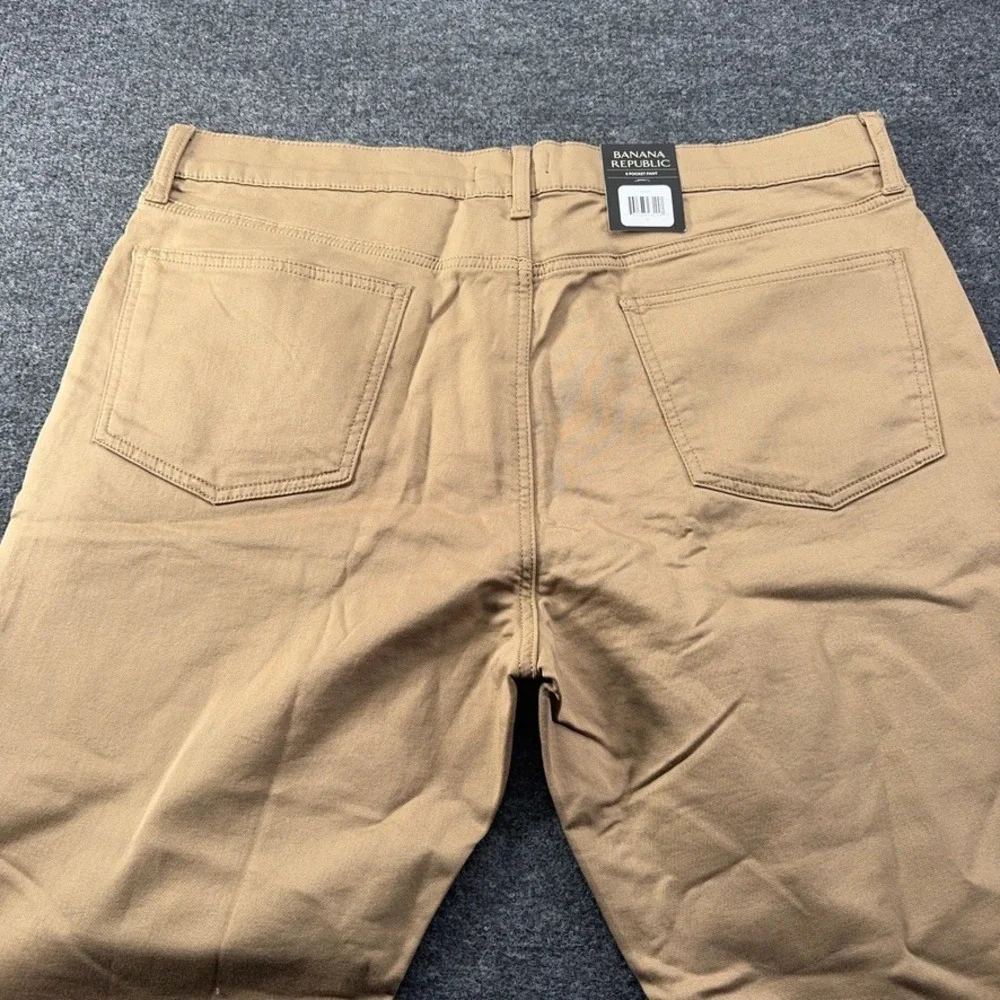 Banana Republic Mens 5 Pocket Pant Tan Khaki Straight Leg 38x30 NWT 1620338